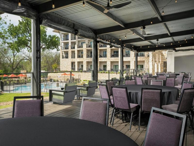 Courtyard New Braunfels River Village image