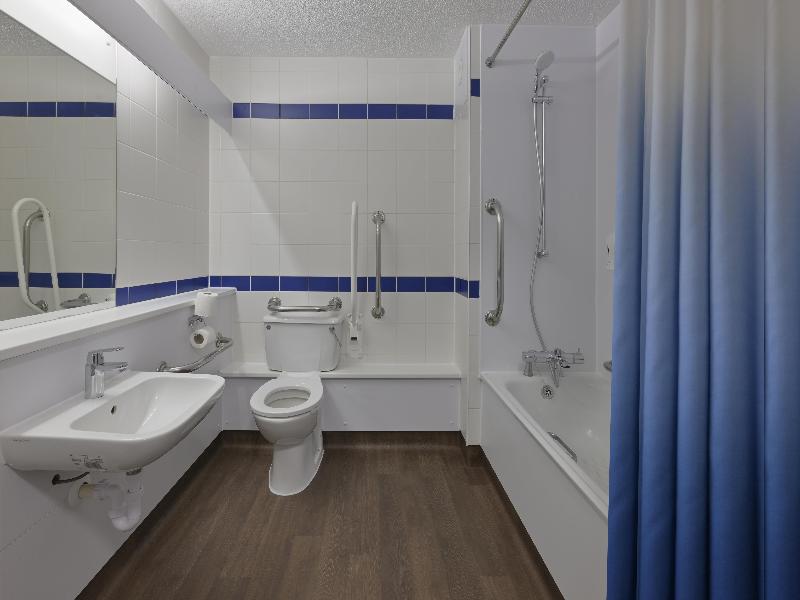 Travelodge Newbury Tot Hill image