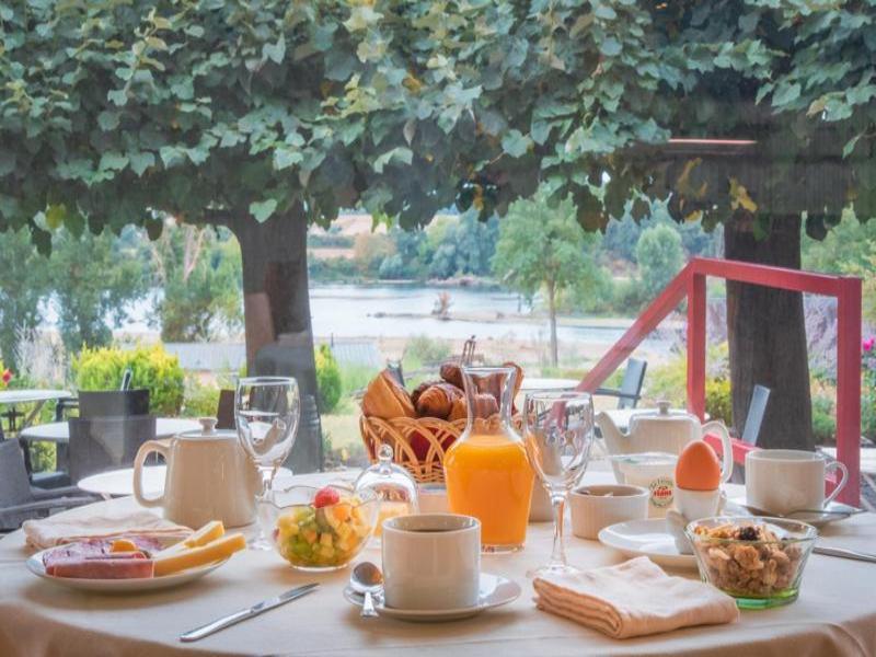 Logis Hotel le Coq Hardi image