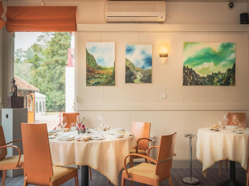 Logis Hotel le Coq Hardi image