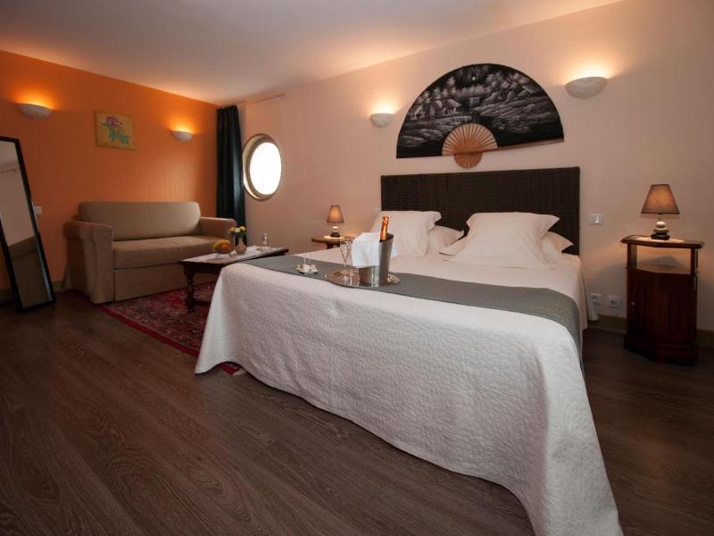 Logis Hotel le Coq Hardi image