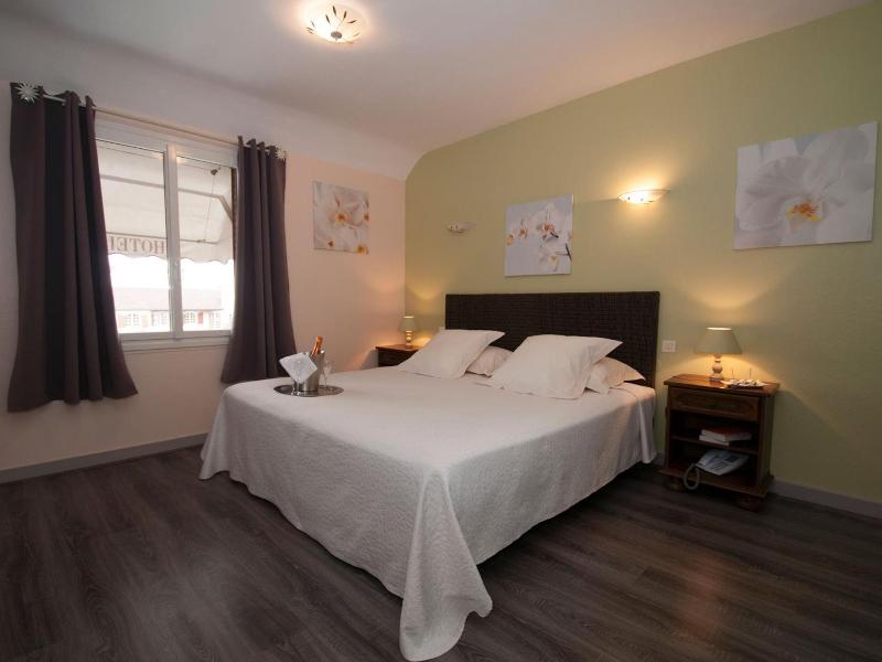 Logis Hotel le Coq Hardi image