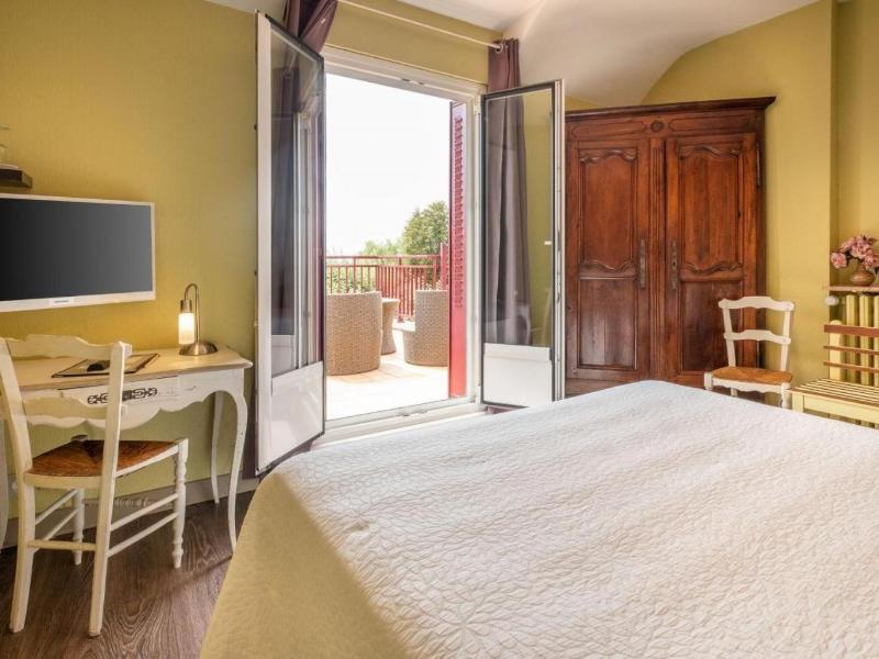 Logis Hotel le Coq Hardi image