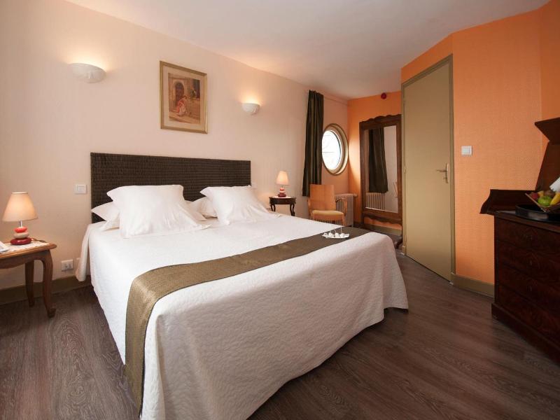 Logis Hotel le Coq Hardi image