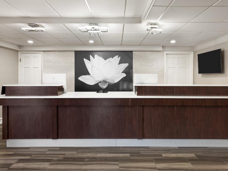 La Quinta Inn by Wyndham Nashville South image