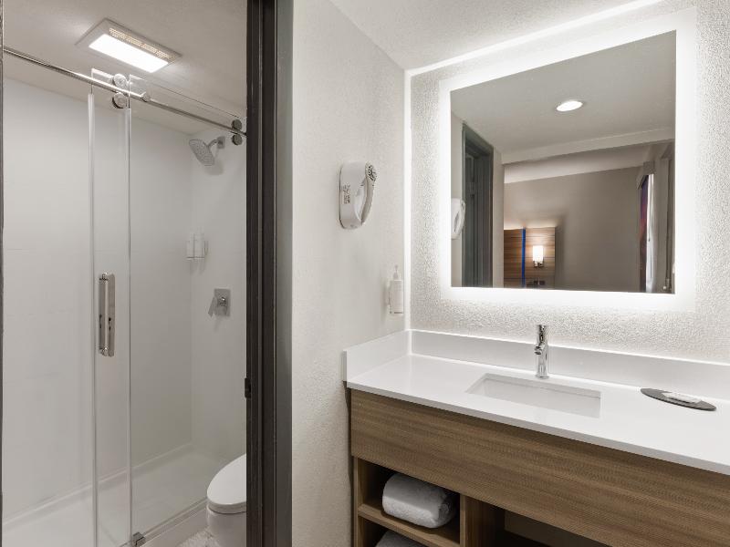 La Quinta Inn by Wyndham Nashville South image