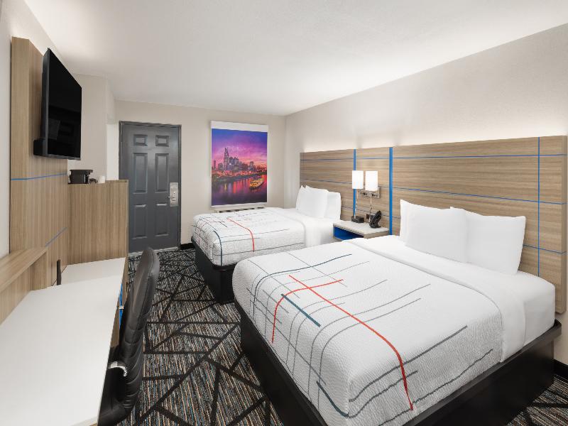 La Quinta Inn by Wyndham Nashville South image