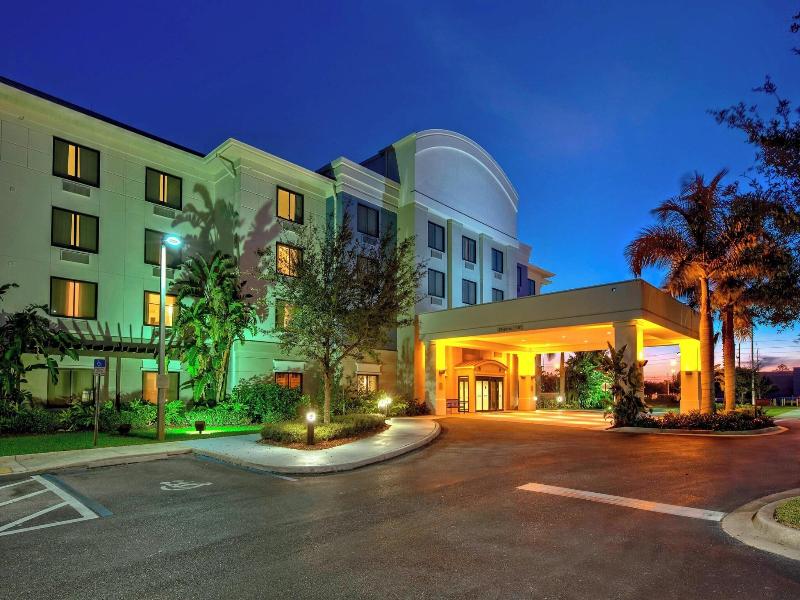 SpringHill Suites Naples image