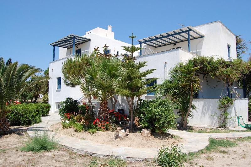 Coralli Beach Apartments - Image 2