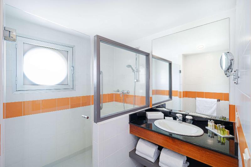 Hilton Noumea La Promenade Residences image