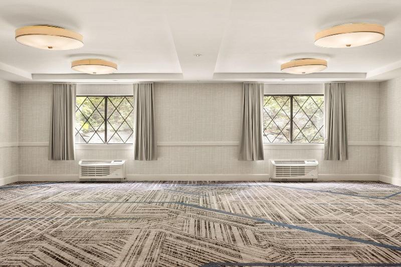 Sheraton Nashua image