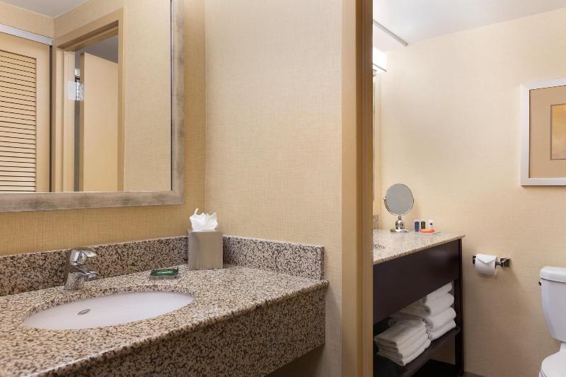 Sheraton Nashua image