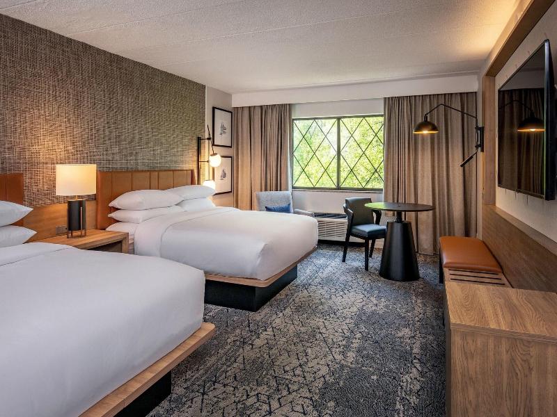 Sheraton Nashua image