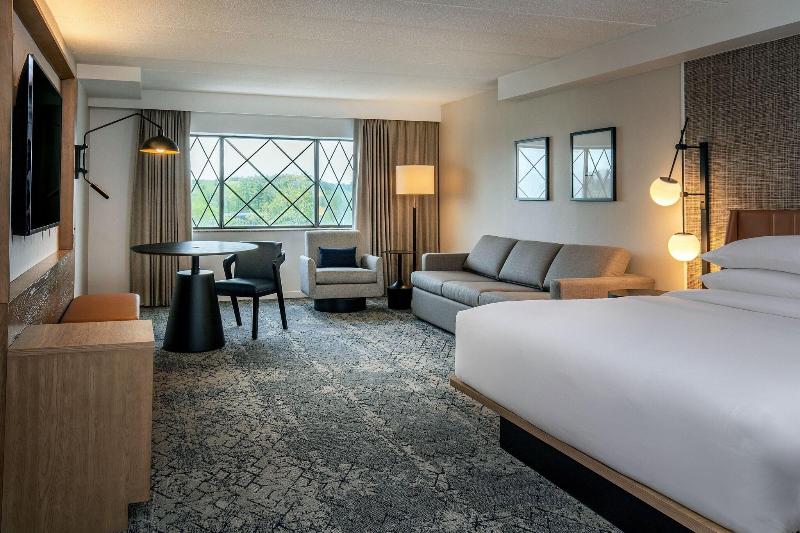 Sheraton Nashua image