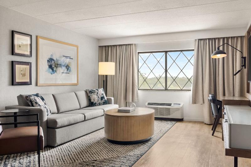 Sheraton Nashua image