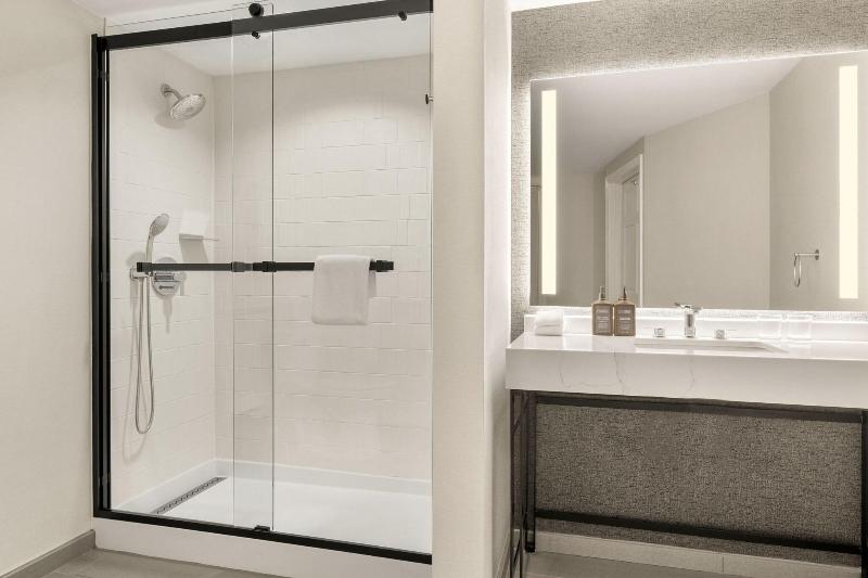 Sheraton Nashua image