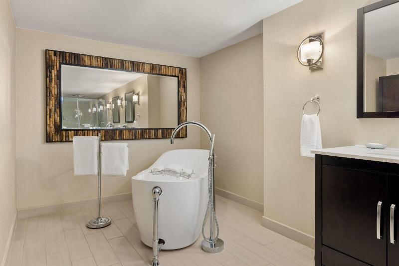 Sheraton Nashua image
