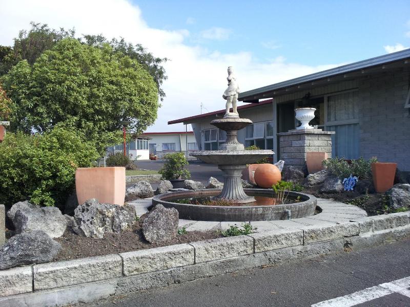 Spanish Lady Motel image