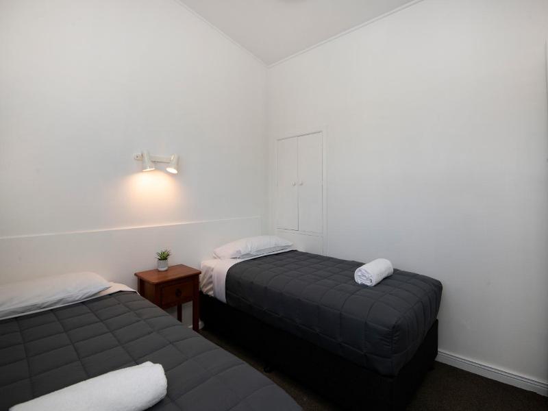 Spanish Lady Motel image