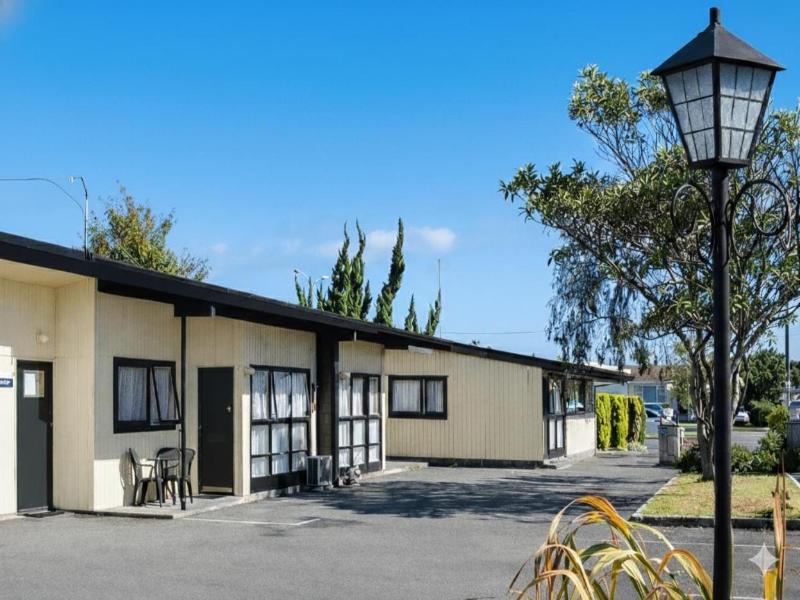 Spanish Lady Motel image