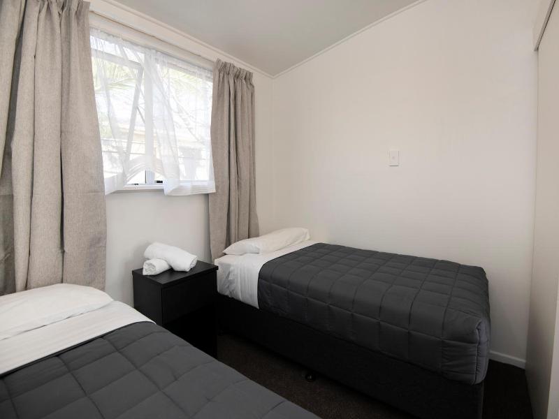 Spanish Lady Motel image