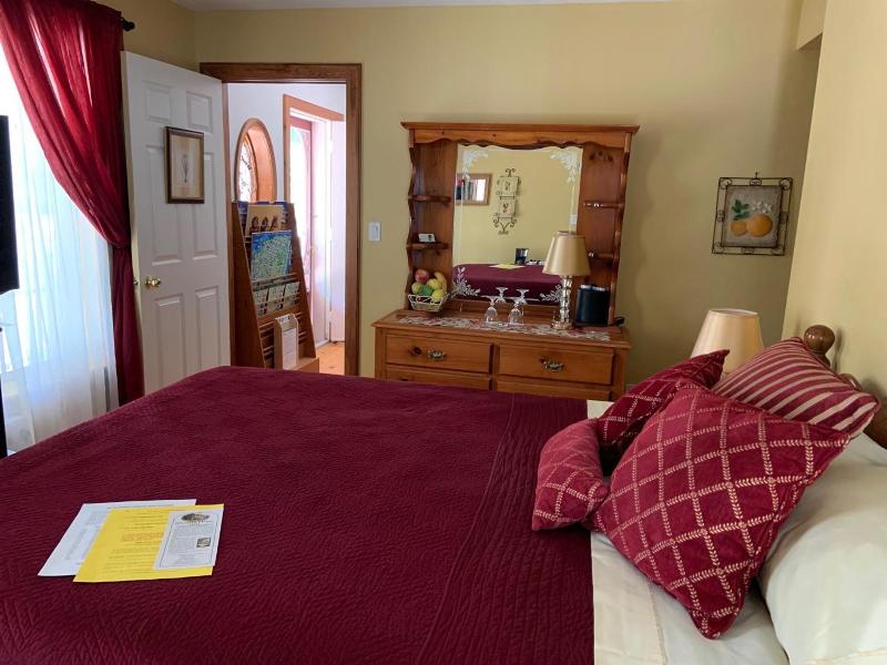 Weatherpine Inn image