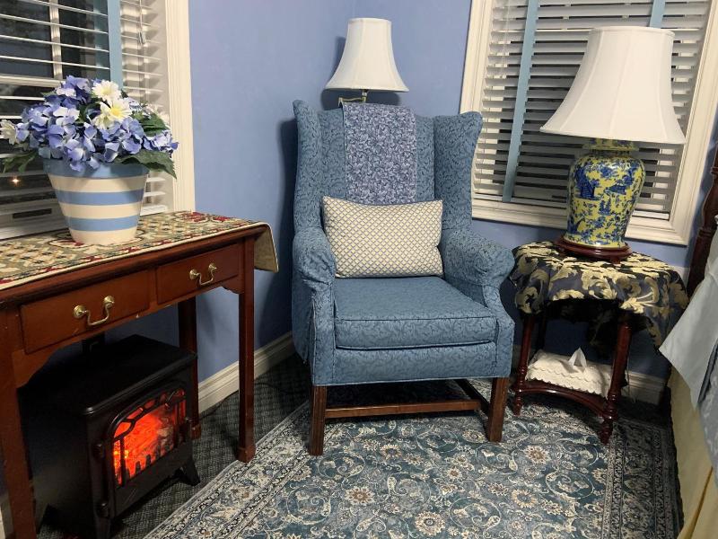 Weatherpine Inn image