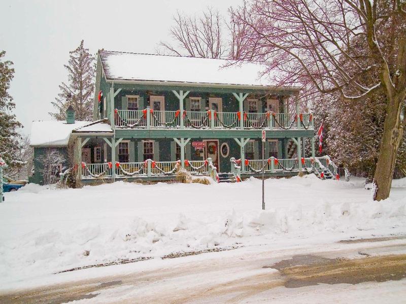 Weatherpine Inn image