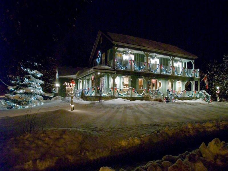 Weatherpine Inn image