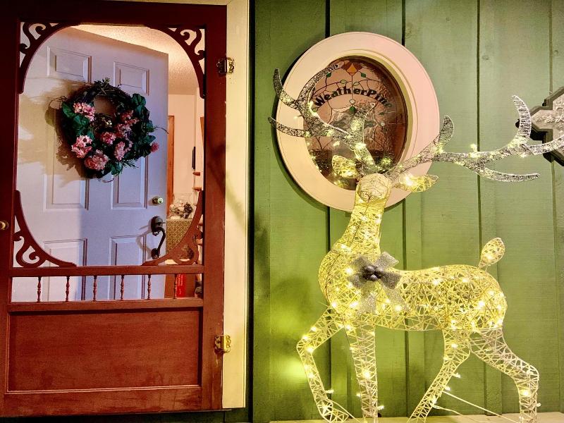Weatherpine Inn image