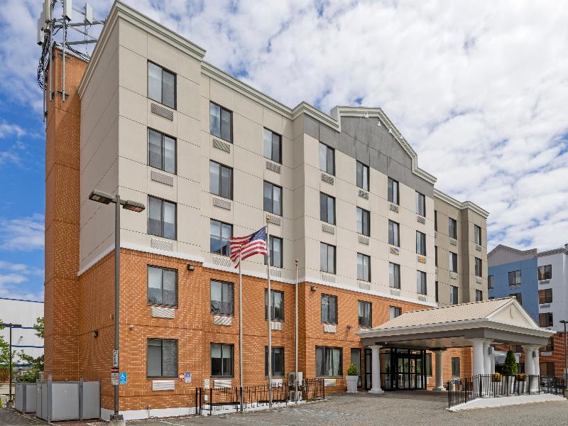Country Inn & Suites by Radisson Staten Island — general view