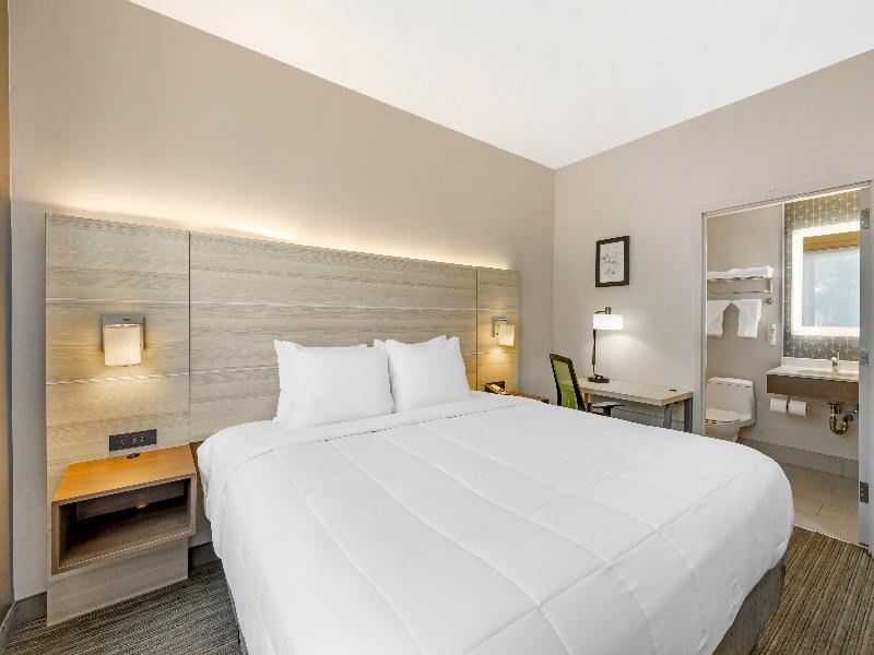 Country Inn & Suites by Radisson Staten Island image