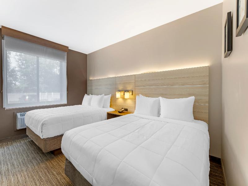 Country Inn & Suites by Radisson Staten Island image