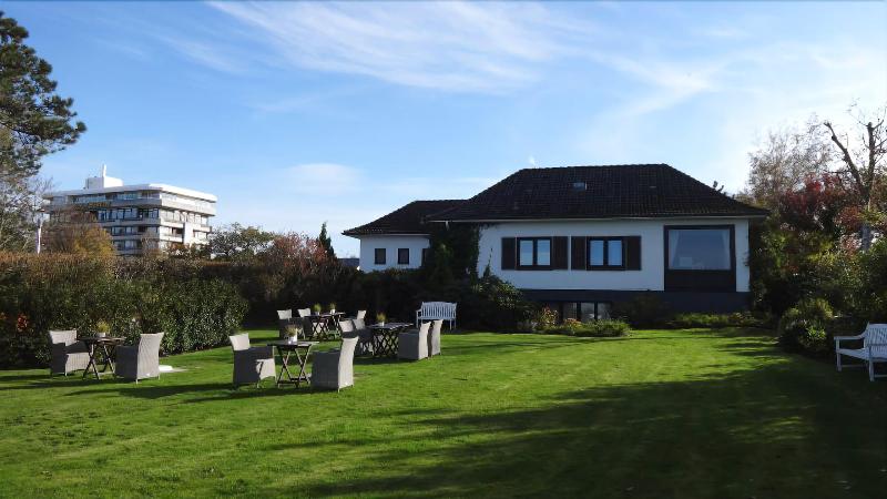 Sternhagen image
