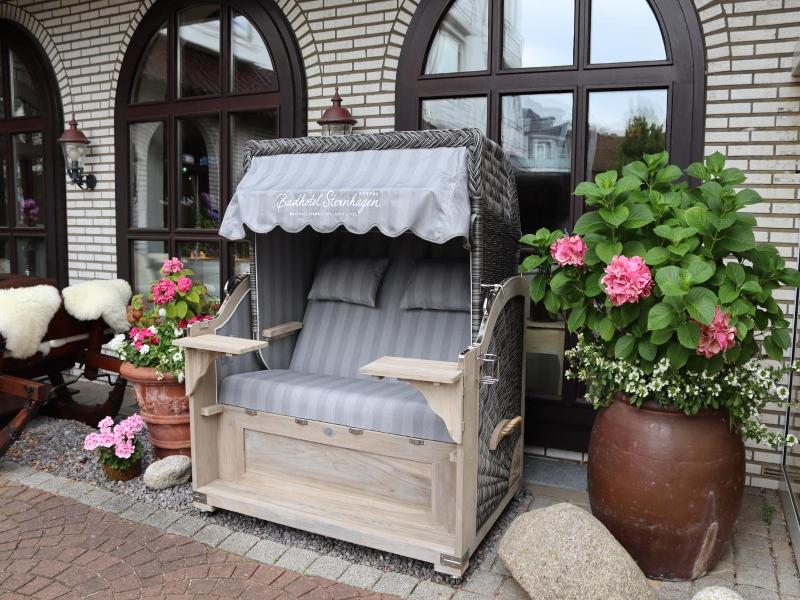 Sternhagen image