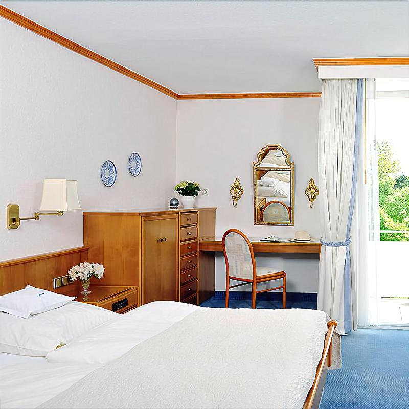 Sternhagen image