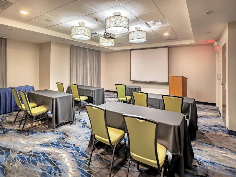 Fairfield Inn & Suites By Marriott New Braunfels image