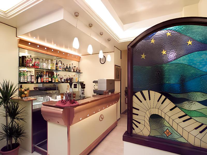 Luna Rossa image