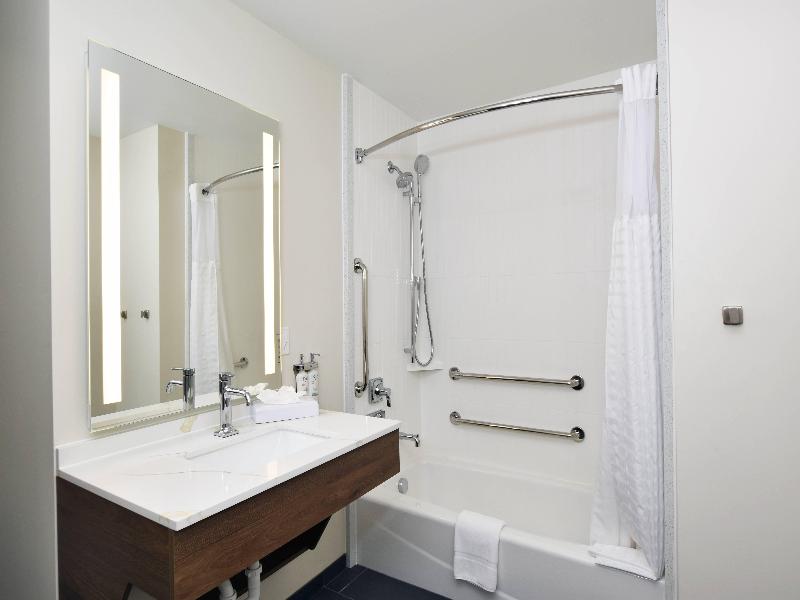 Staybridge Suites Detroit - Novi image