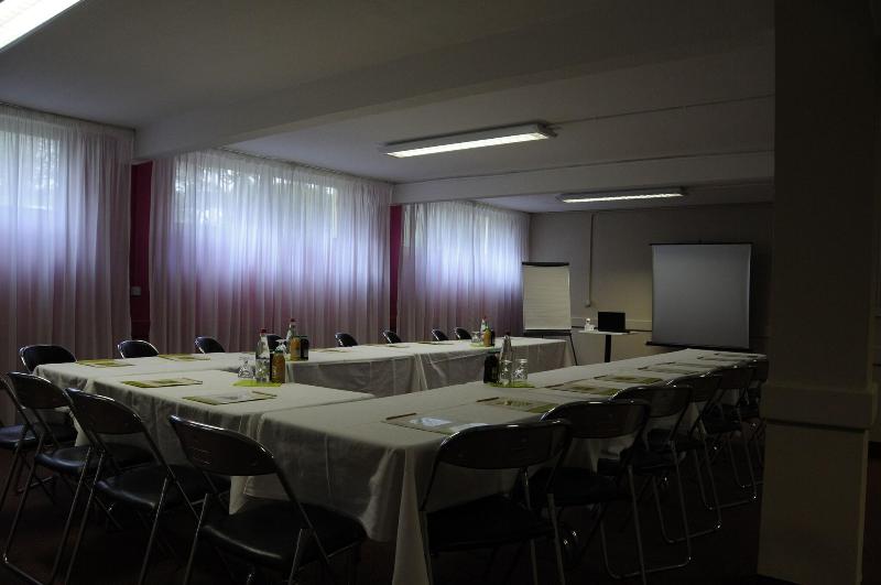 Hotel Servotel Castagniers image