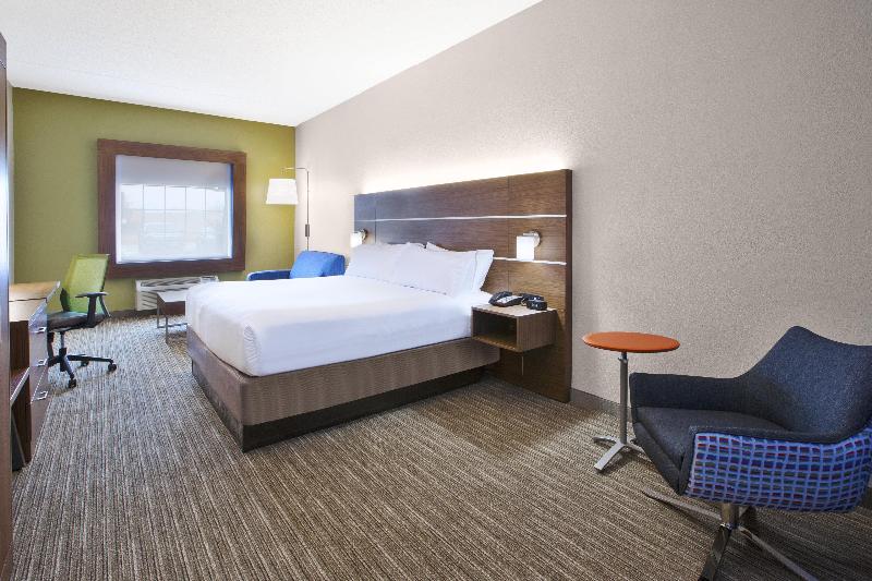 Holiday Inn Express & Suites Manchester Conference photo 12