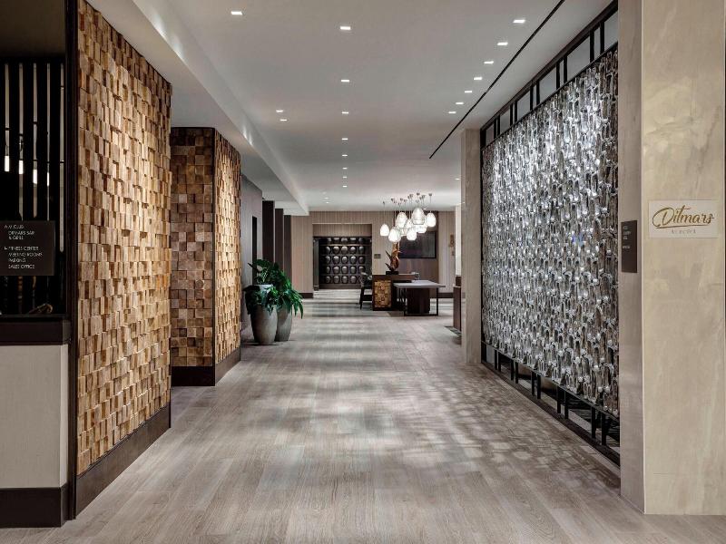 New York Laguardia Airport Marriott image