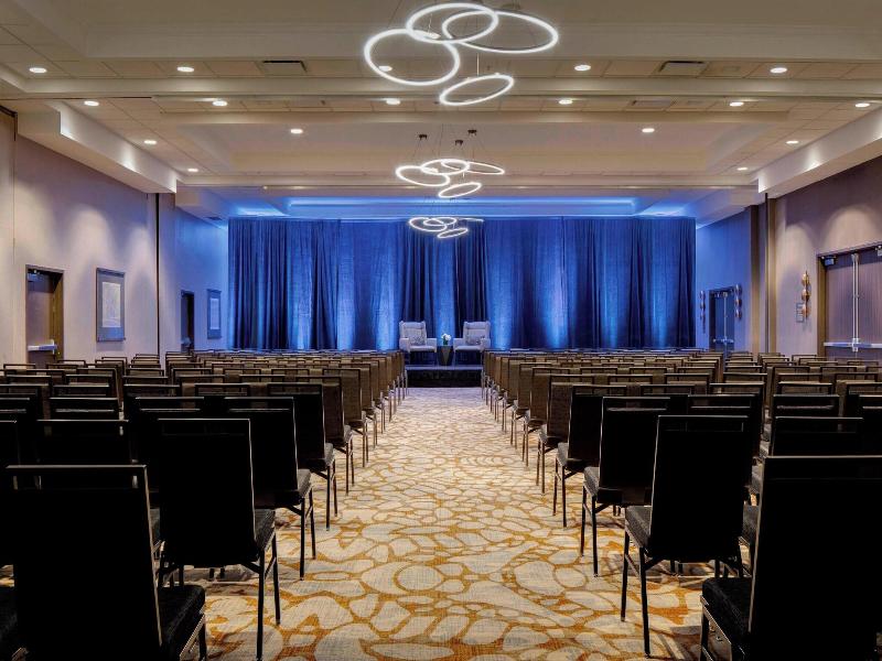 New York Laguardia Airport Marriott image
