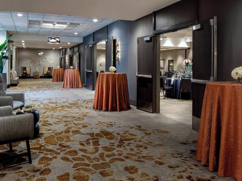 New York Laguardia Airport Marriott image