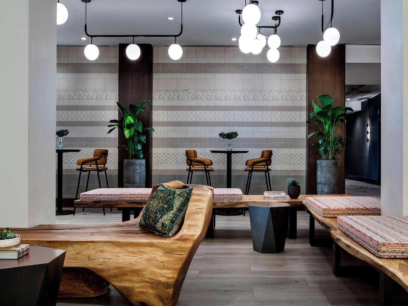 New York Laguardia Airport Marriott image