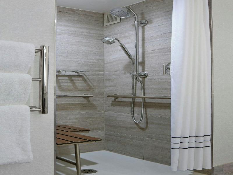 New York Laguardia Airport Marriott image