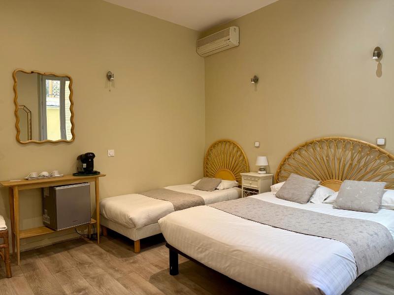 Nice Garden Hotel image