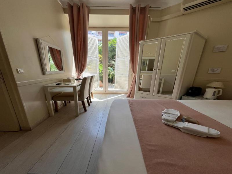 Nice Garden Hotel image