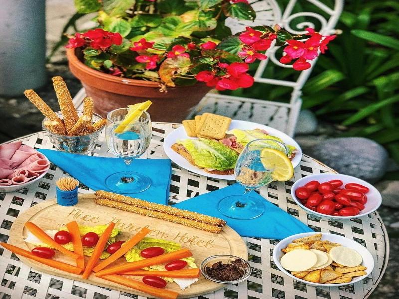 Nice Garden Hotel image