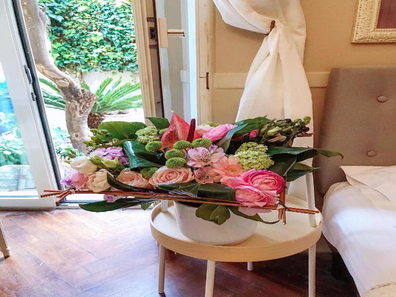 Nice Garden Hotel image